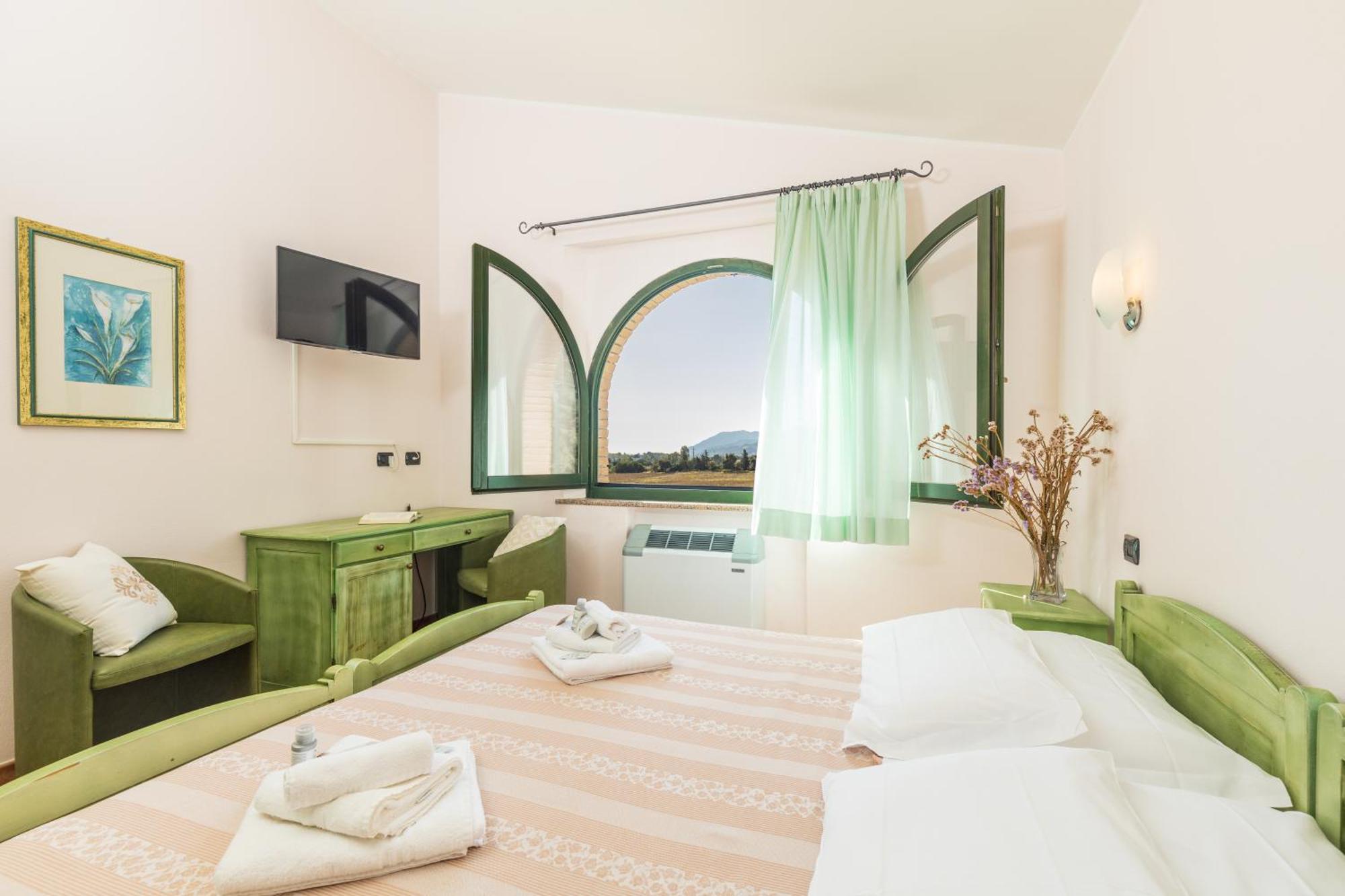 Hotel Janas Tertenìa Extérieur photo